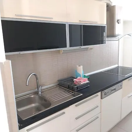 2 Apartment *